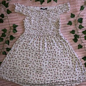 Ditsy Floral Off Shoulder, White Shirred Flowy Mini Dress, Medium, Forever 21